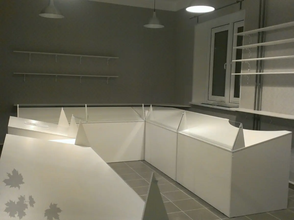 Меблировка магазина сладостей от Premier Garden 4