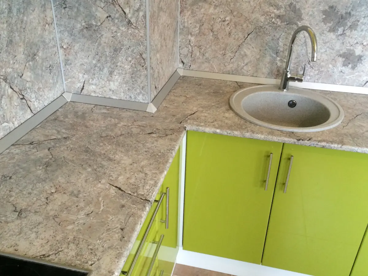 Кухня цвета Олива  от Premier Garden 3