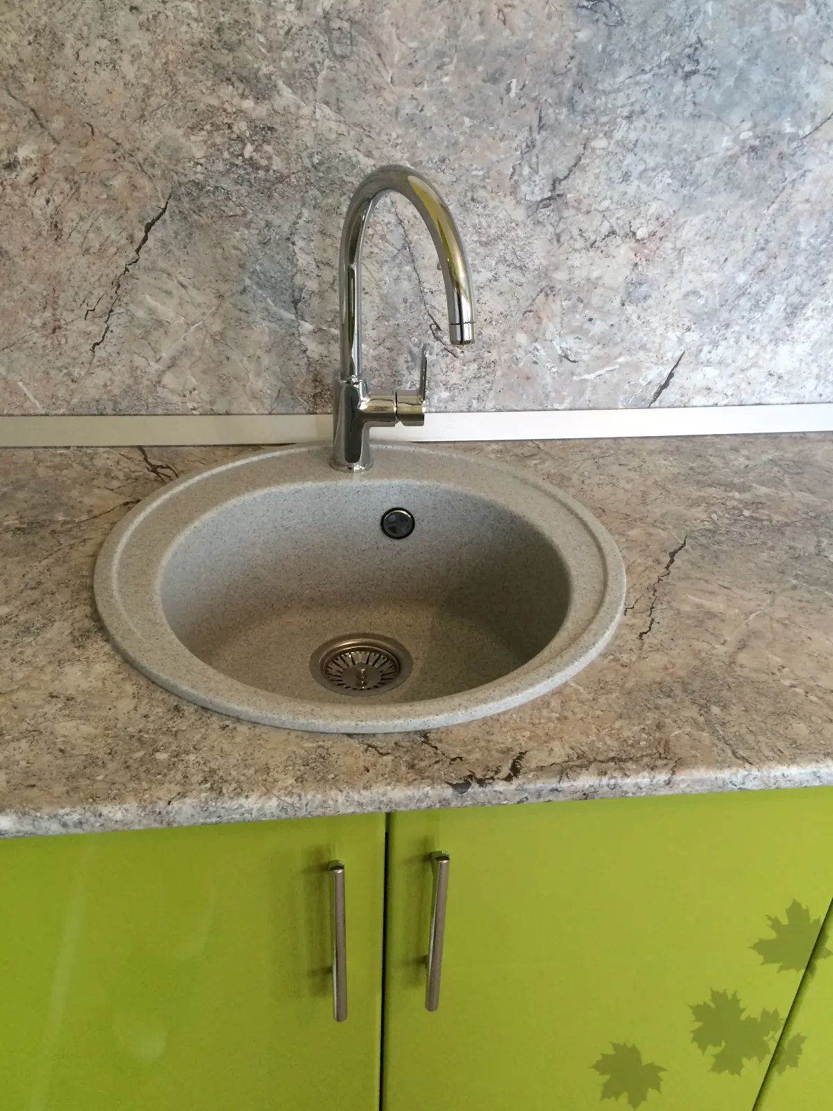 Кухня цвета Олива  от Premier Garden 5
