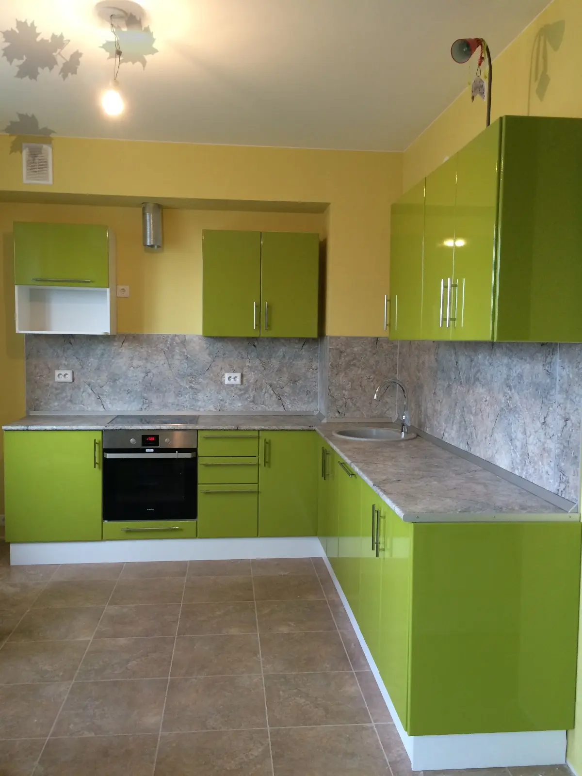 Кухня цвета Олива  от Premier Garden 6