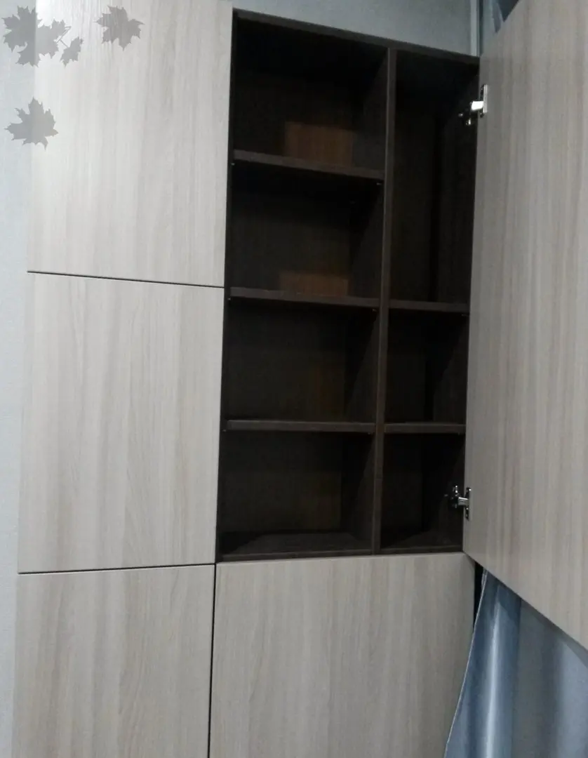 Закрытый книжный стеллаж от Premier Garden 3