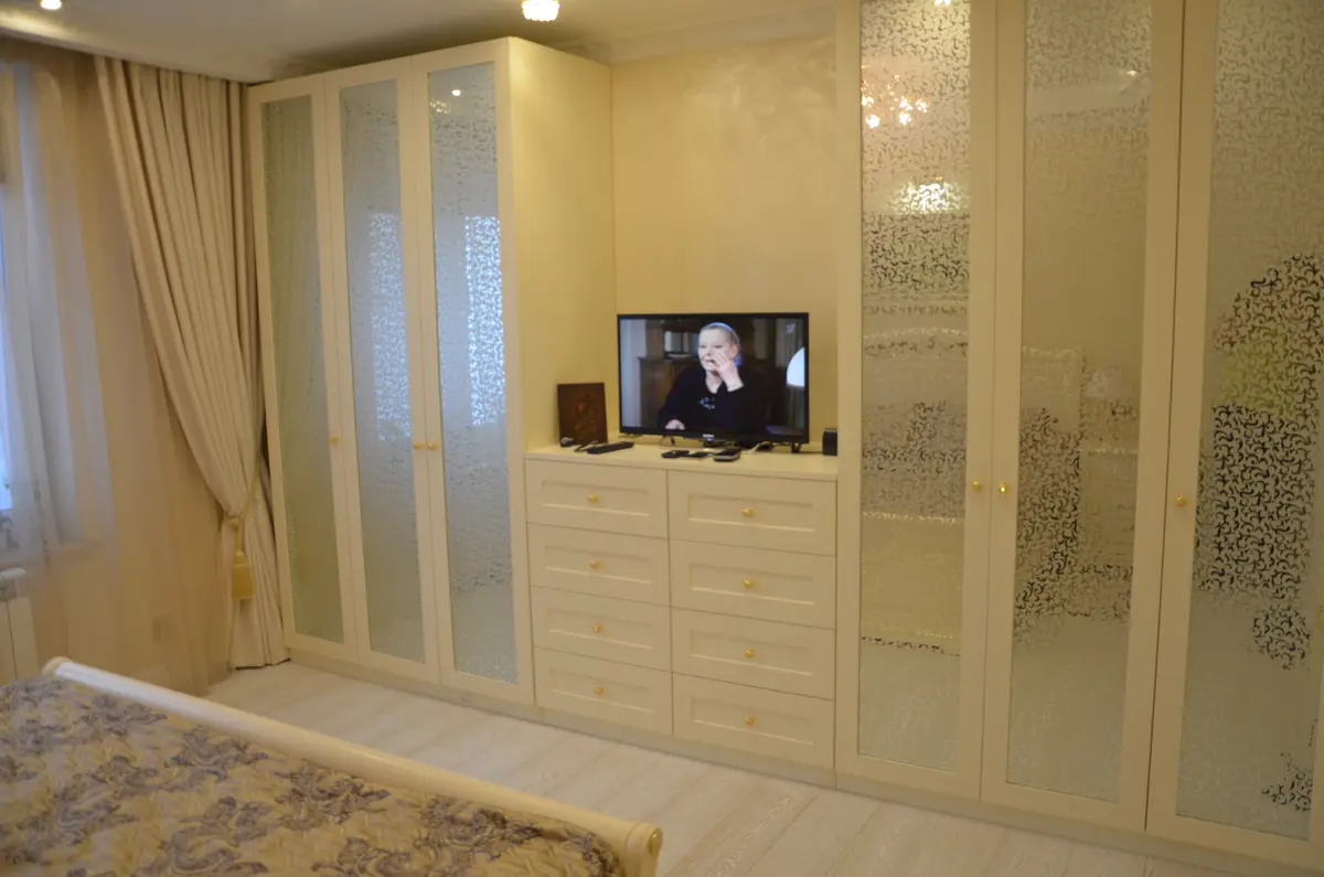 Спальня в трехкомнатной квартире            2