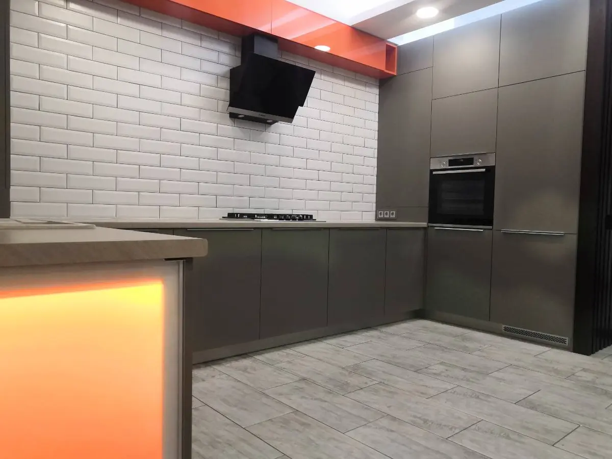 Кухня в мжк Счастье от Premier Garden 2