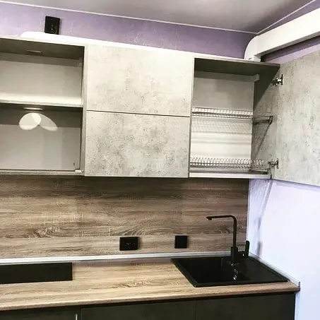 Кухонный гарнитур цвета бетон от Premier Garden.  2