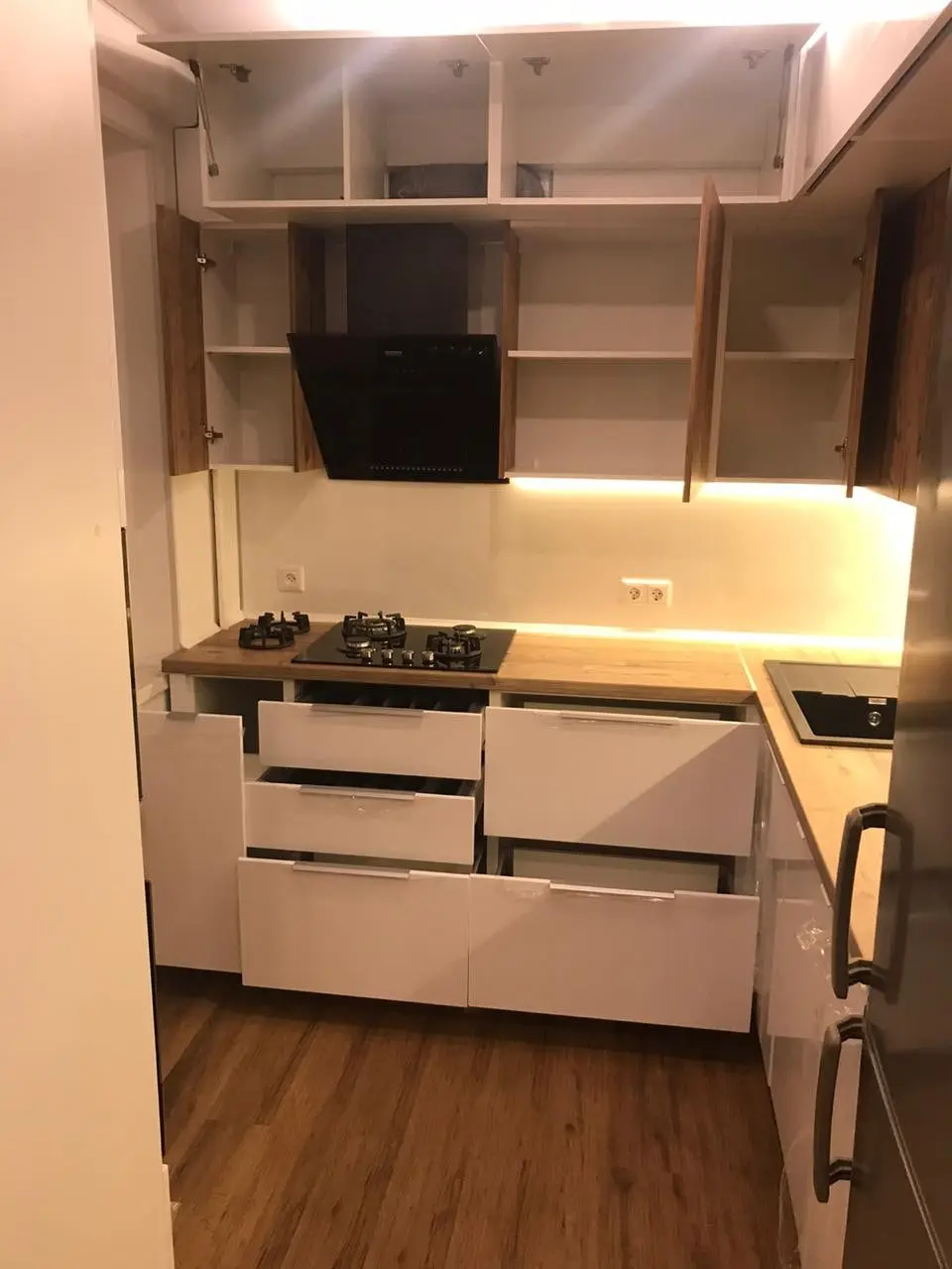 Двухуровневая кухня от Premier Garden  4