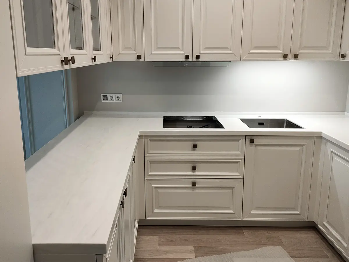 Столешница для кухни из искусственного камня Grandex Marble 4