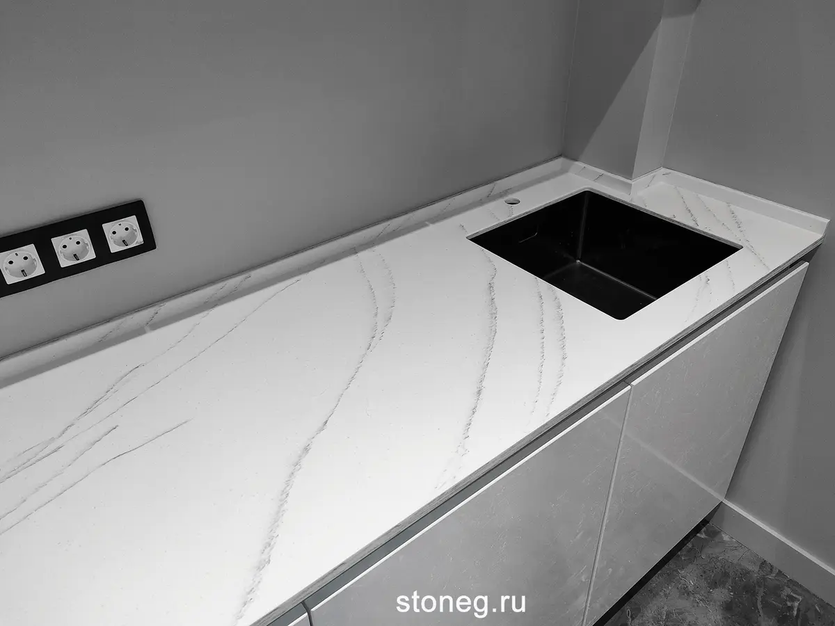 Мраморная столешница для кухни из камня Grandex 1