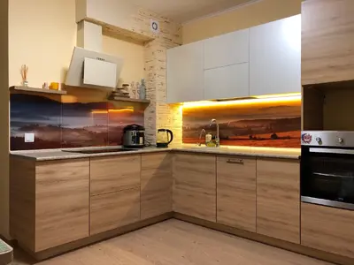 Тёплый кухонный гарнитур от Premier Garden 