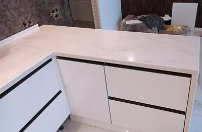 Кухонная столешница Corian с мраморной текстурой