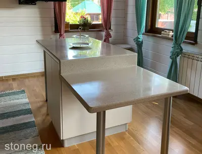 Двухуровневая столешница для кухонного острова из камня Hi-Macs 