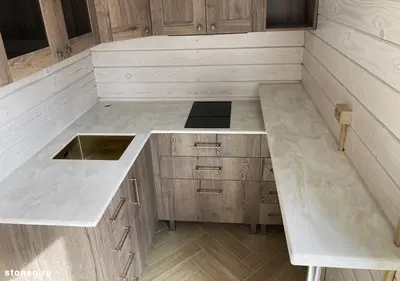 Hanex: столешница с барной стойкой из камня для загородного дома