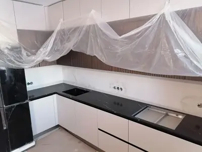 Столешница из кварцевого агломерата SmartQuartz Marquina