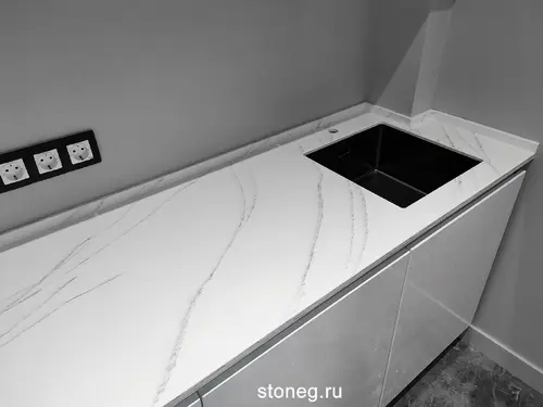 Мраморная столешница для кухни из камня Grandex